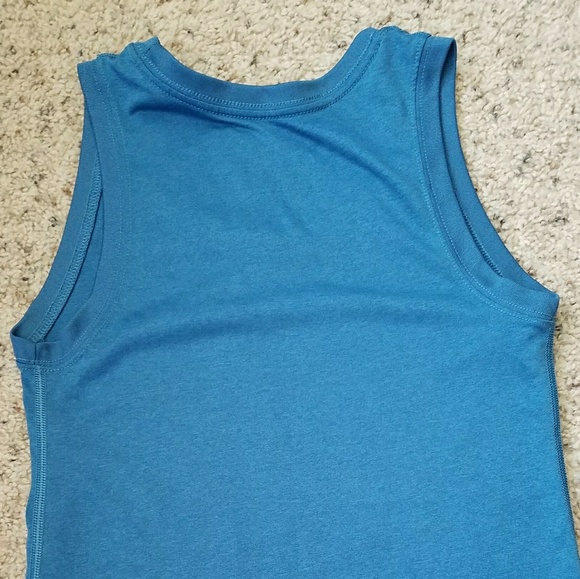 Nike Dri-fit tank top - Picture 3 of 3